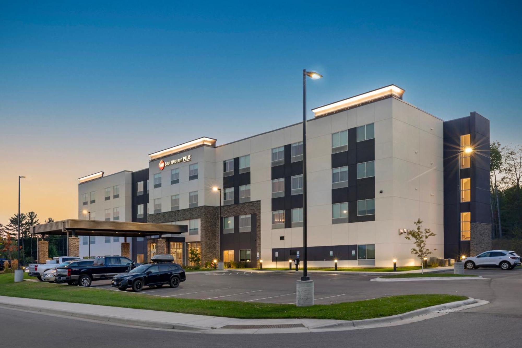 Best Western Plus Grand Rapids MN Exterior foto
